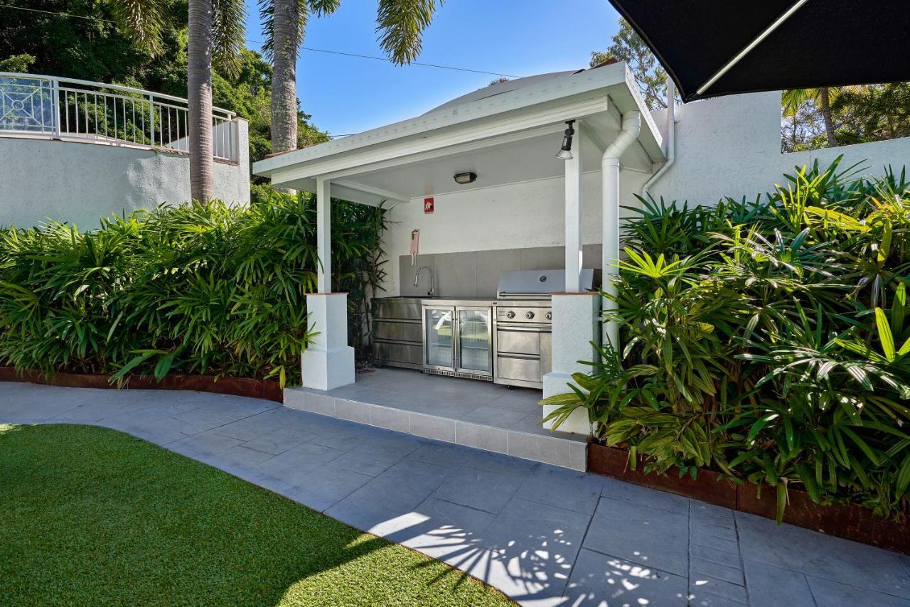 Alassio Apartments With Direct Pool Access Palm Cove Bagian luar foto